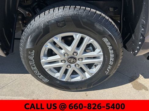 Used 2025 Toyota Tundra SR5 AWD/4WD image 12