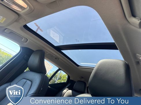 Certified 2026 Volvo XC40 B5 Plus w/ Protection Package Premier AWD/4WD image 19