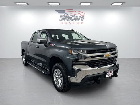 Used 2019 Chevrolet Silverado 1500 LT w/ All-Star Edition image 3