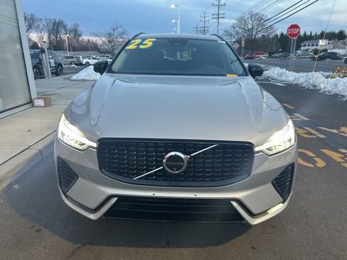 Used 2025 Volvo XC60 B5 Plus AWD/4WD image 7