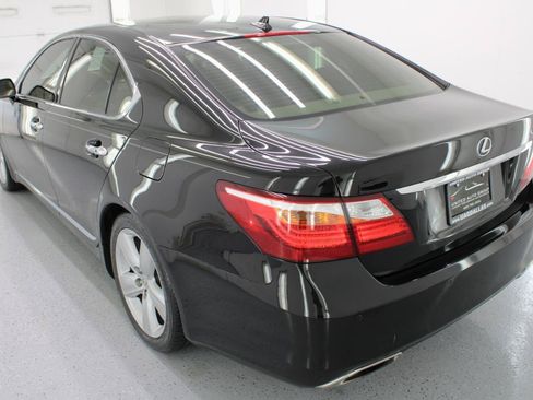 Used 2012 Lexus LS 460 w/ Comfort Pkg RWD image 7