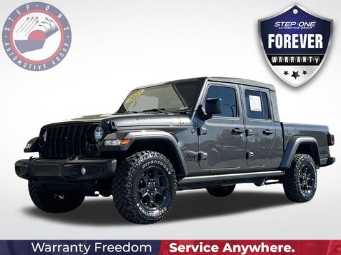 Used 2023 Jeep Gladiator Willys image 1