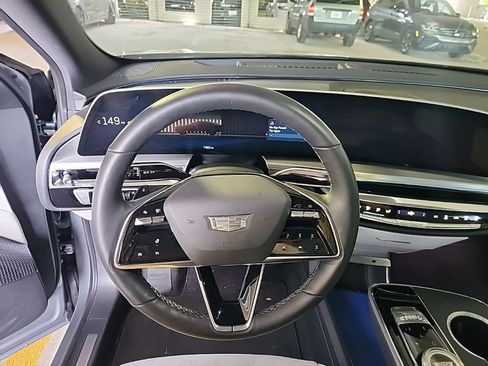 Used 2024 Cadillac Lyriq Sport image 6