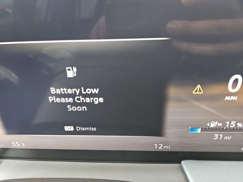 New 2026 Nissan Leaf Platinum+ w/ Cargo Package (Platinum+) FWD image 16