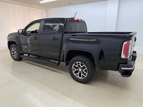 Used 2017 GMC Canyon 2WD Crew Cab w/ Convenience Package image 3