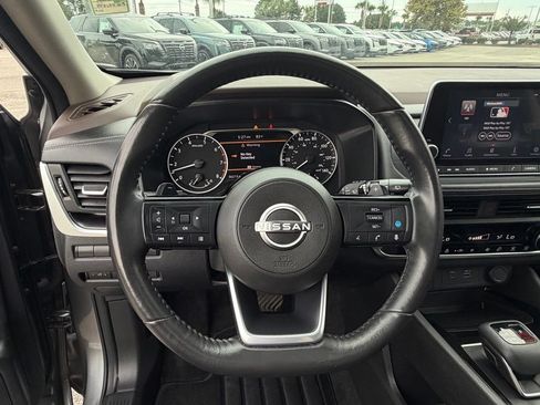 Certified 2023 Nissan Rogue SV w/ SV Premium B Package AWD/4WD image 14