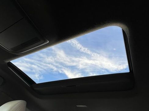 Used 2022 MAZDA MAZDA3 s image 30