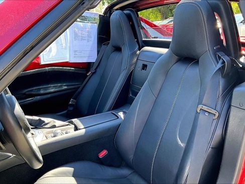 Used 2023 MAZDA MX-5 Miata Grand Touring RWD image 18