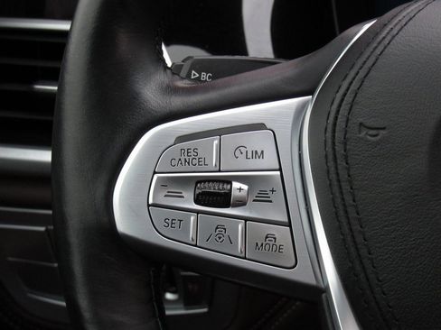 Used 2020 BMW ALPINA B7 xDrive w/ Luxury Rear Seating Package image 28