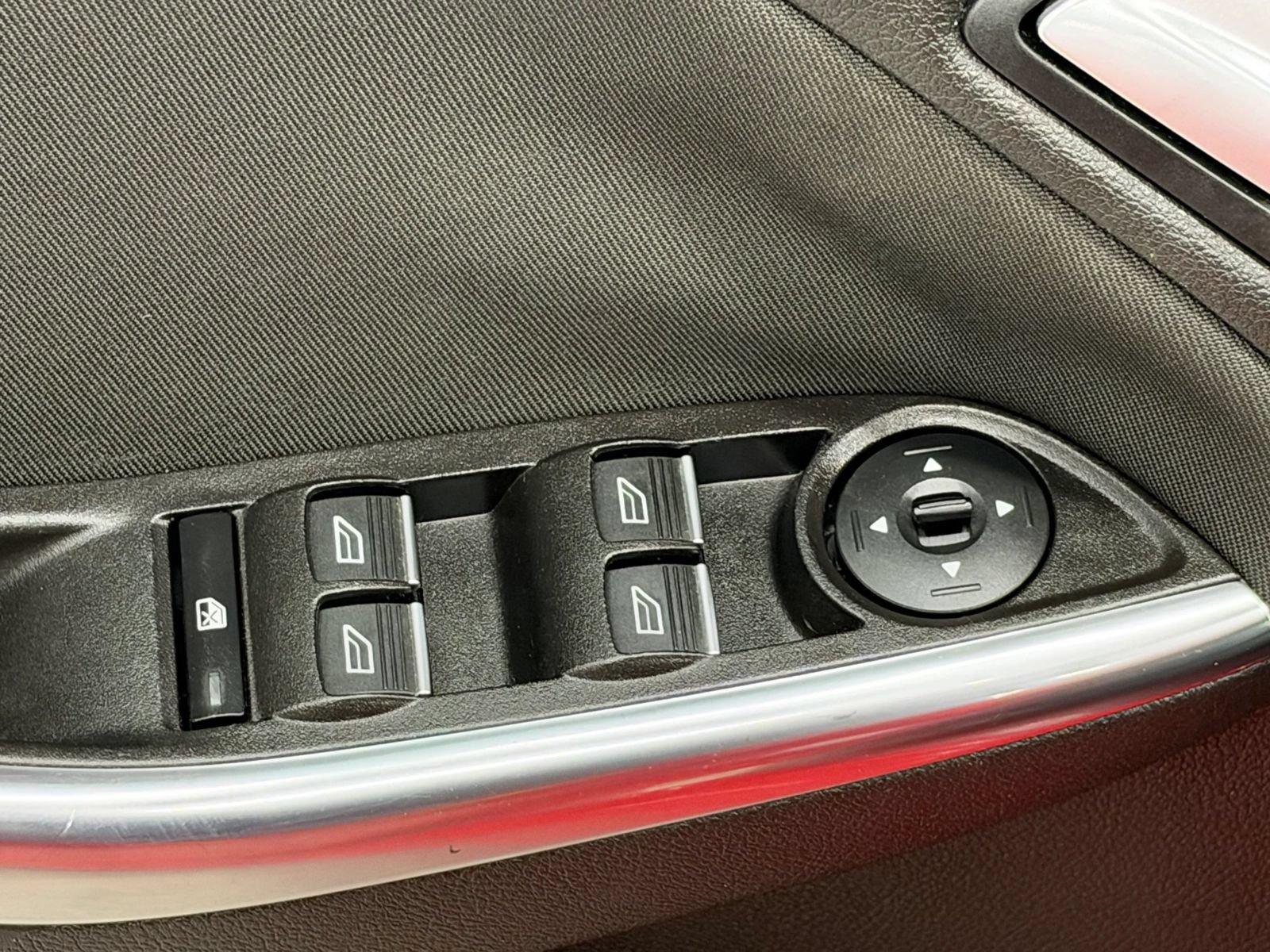 Used 2017 Ford Focus ST FWD image 23