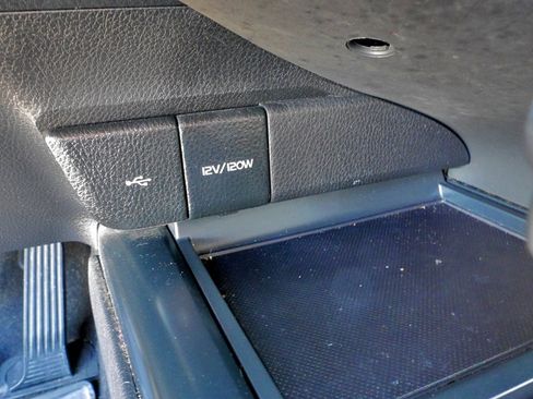 Used 2020 Toyota Camry SE image 26