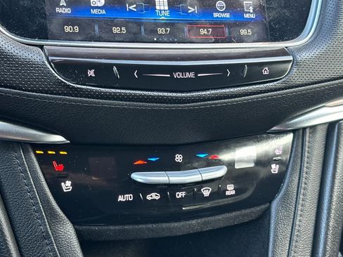 Used 2017 Cadillac XT5 Premium Luxury w/ Driver Assist Package image 22