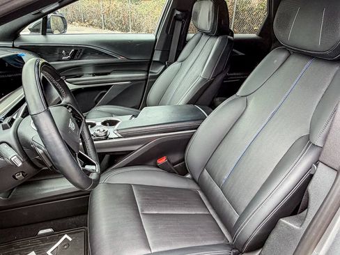 Used 2024 Cadillac Lyriq Sport AWD/4WD image 7