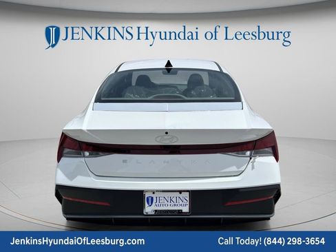 New 2026 Hyundai Elantra SE FWD image 6