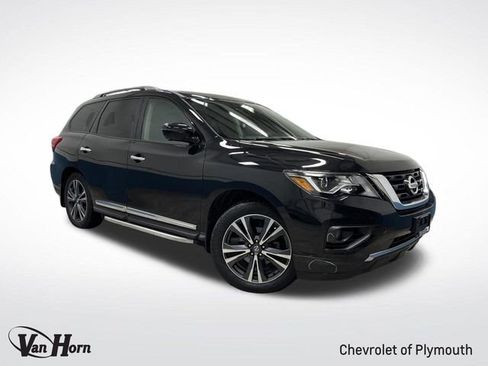 Used 2020 Nissan Pathfinder Platinum image 1