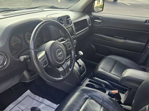 Used 2015 Jeep Patriot High Altitude AWD/4WD image 11