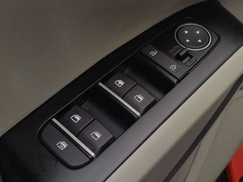 Used 2022 Kia Soul LX image 27