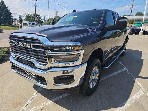 Used 2026 RAM 2500 Big Horn AWD/4WD image 7