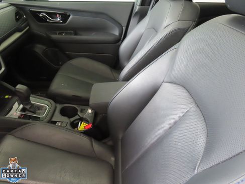 Used 2025 Subaru Forester Limited AWD/4WD image 22