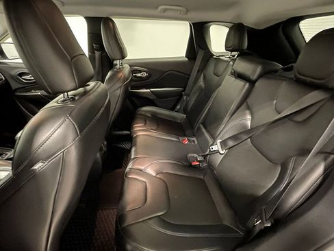 Used 2020 Jeep Cherokee Latitude Plus w/ Cold Weather Group image 22