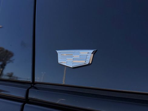 Used 2021 Cadillac Escalade ESV Sport w/ Driver Assist Tech Package image 11