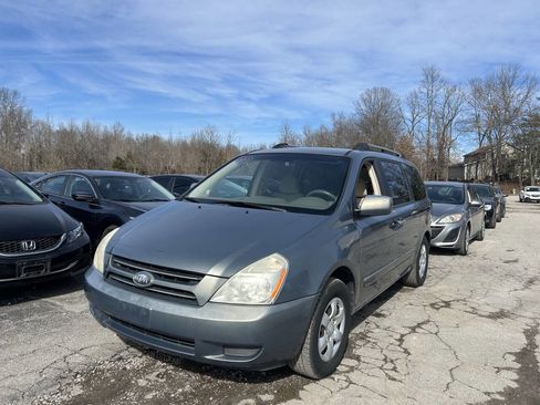 Used 2006 Kia Sedona LX image 2