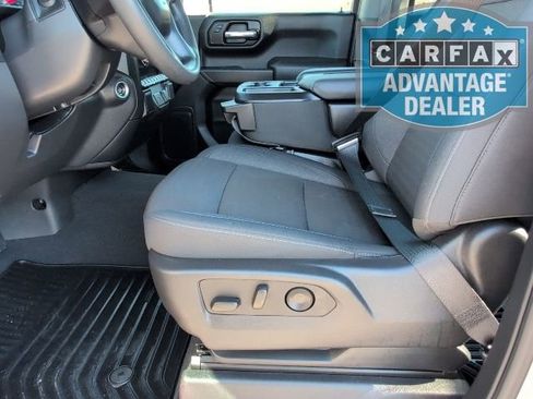 Used 2025 Chevrolet Silverado 1500 Custom image 12
