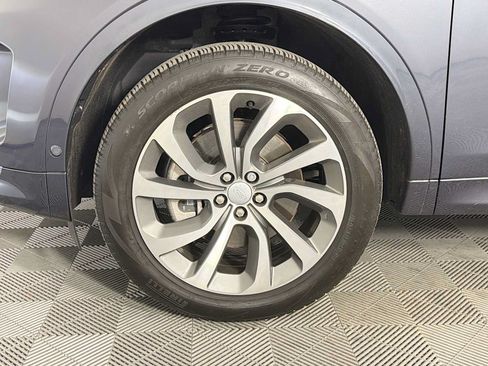 Used 2025 Land Rover Discovery Sport S AWD/4WD image 28