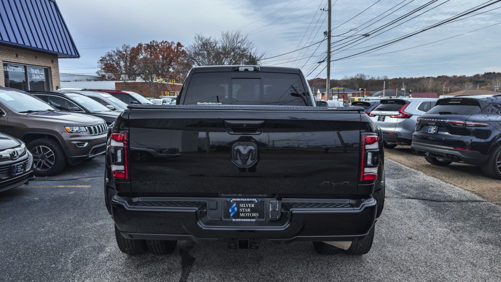 Used 2022 RAM 3500 Limited AWD/4WD image 9