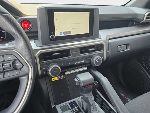 Used 2025 Toyota 4Runner TRD Off-Road AWD/4WD image 22