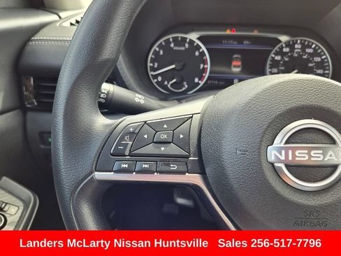Used 2025 Nissan Sentra SV FWD image 24