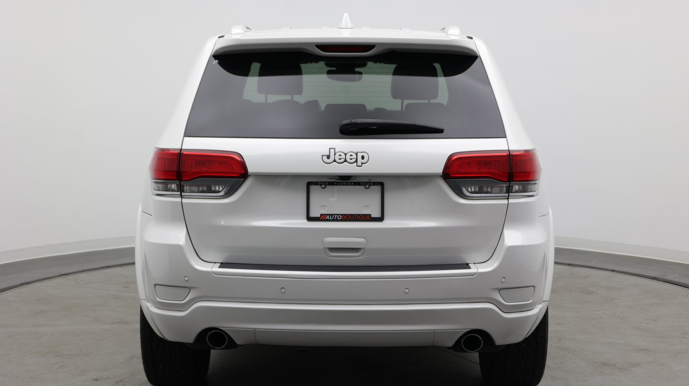Used 2020 Jeep Grand Cherokee Overland RWD image 8
