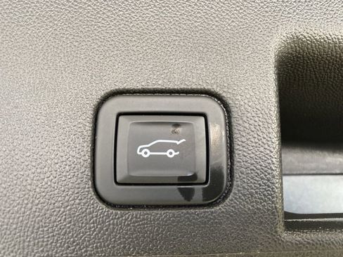 Certified 2024 Chevrolet Equinox Premier image 14