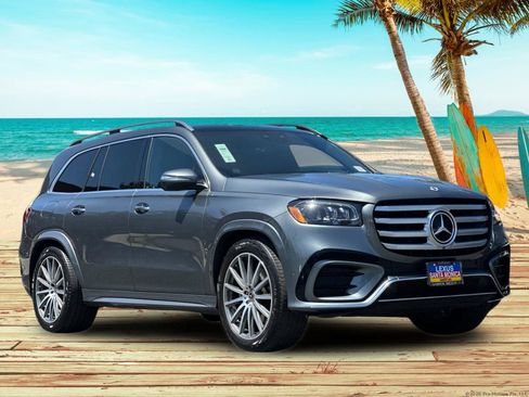 Used 2025 Mercedes-Benz GLS 450 4MATIC image 8