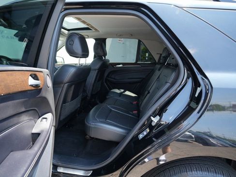 Used 2014 Mercedes-Benz ML 350 BlueTEC 4MATIC image 19