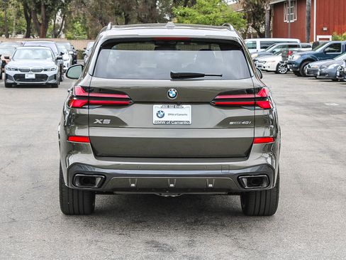 Certified 2026 BMW X5 sDrive40i w/ M Sport Package RWD image 5