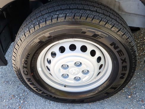 Used 2024 RAM ProMaster 3500 w/ Convenience Group image 11