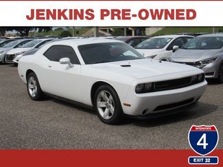 Used 2013 Dodge Challenger SXT image 1