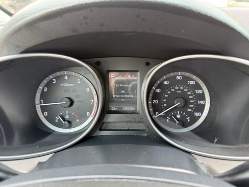Used 2017 Hyundai Santa Fe Sport AWD/4WD image 22