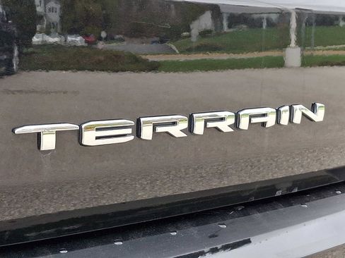 Used 2023 GMC Terrain Denali w/ Denali Premium Package image 38