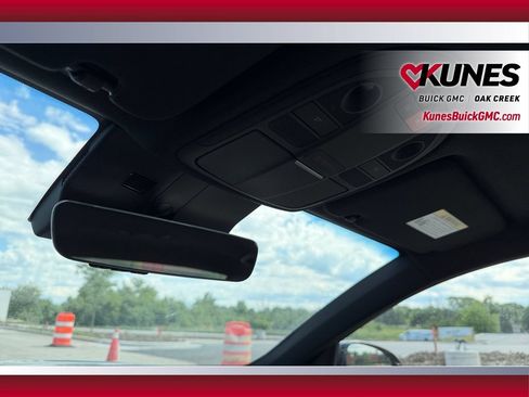 Used 2025 Genesis G70 2.5T AWD/4WD image 33