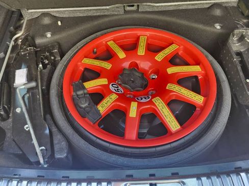 Used 2017 Porsche Cayenne AWD/4WD image 36