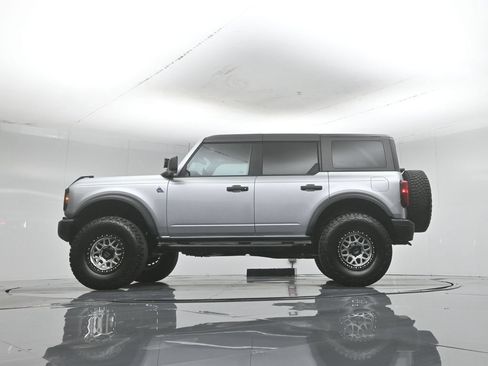 Used 2023 Ford Bronco Black Diamond AWD/4WD image 6