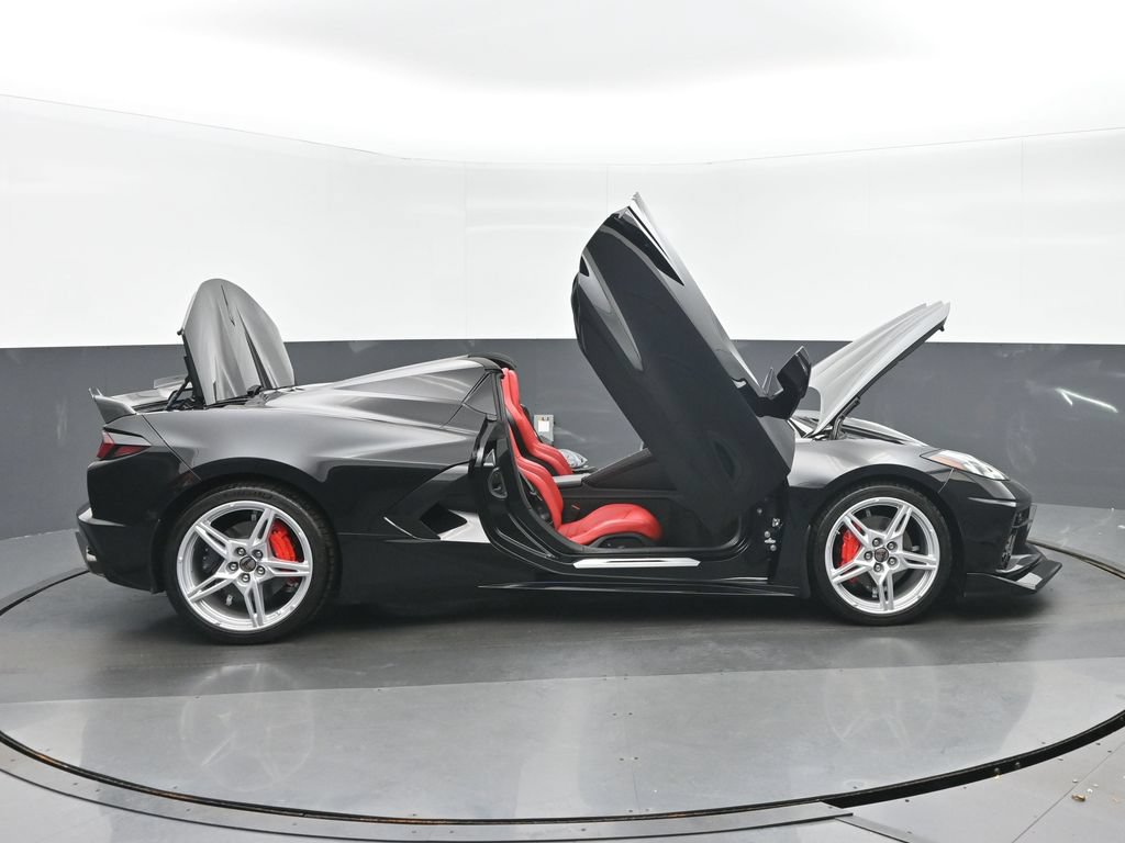 Used 2024 Chevrolet Corvette Stingray Convertible w/ 1LT RWD image 35