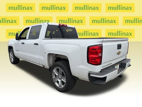 Used 2018 Chevrolet Silverado 1500 Custom w/ Custom Value Package image 8