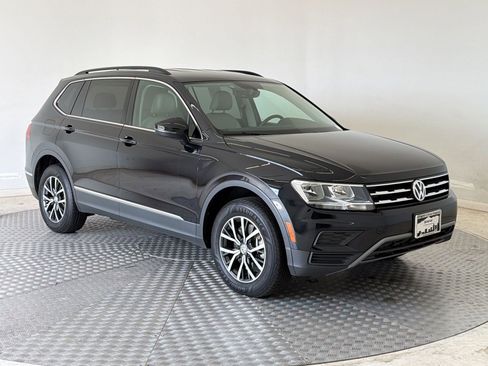 Used 2020 Volkswagen Tiguan SE AWD/4WD image 7