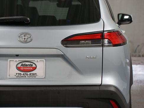Used 2024 Toyota Corolla Cross XLE image 10