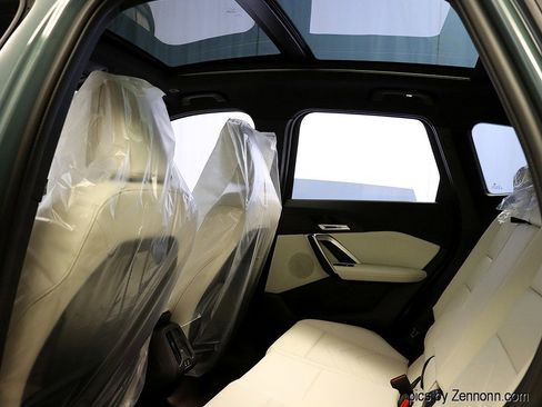 New 2026 BMW X1 xDrive28i w/ Technology Package image 13