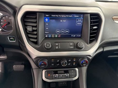Used 2022 GMC Acadia SLE image 24