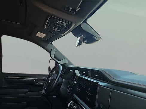 Used 2024 GMC Sierra 2500 AT4 w/ AT4 Premium Plus Package image 37